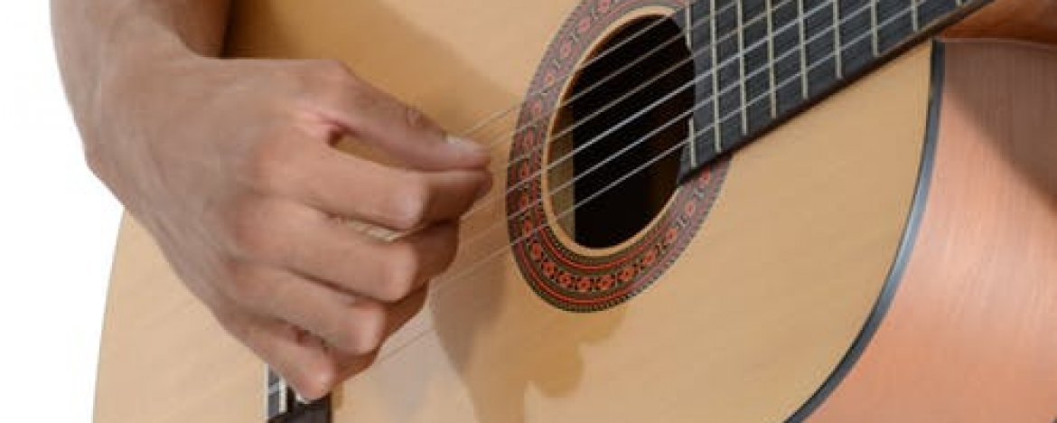 Hoe leer je soepele overgangen te maken op de gitaar?