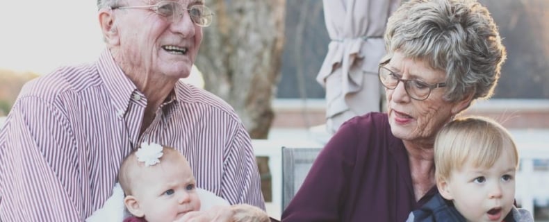 Opa en oma zien kleinkinderen niet meer na echtscheiding | Is omgang af te dwingen bij de rechter?
