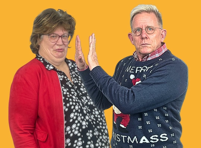 Kerst-diner met Knellende Familie-banden Kerst-diner met Knellende Familie-banden