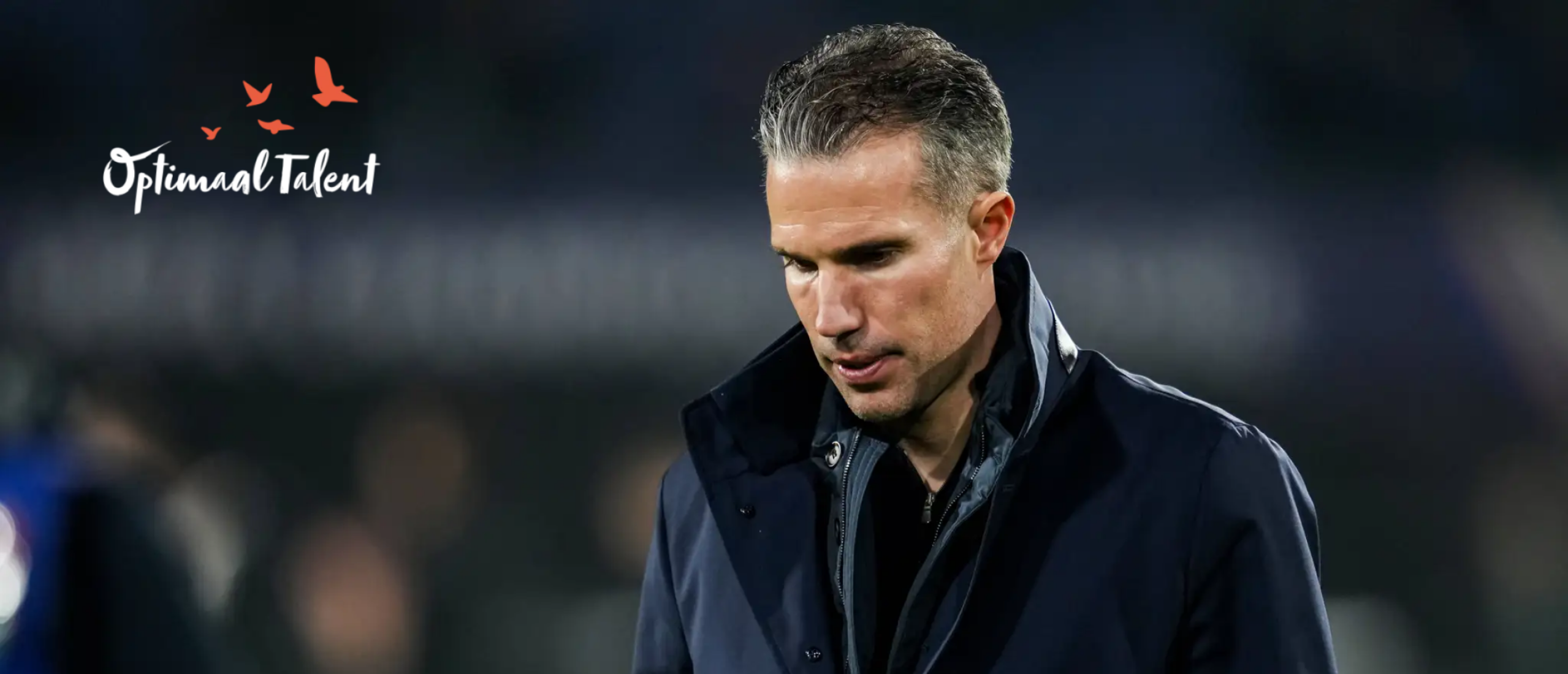 In hoeverre scoort Van Persie op de 5 V’s van Coachend Leiderschap?