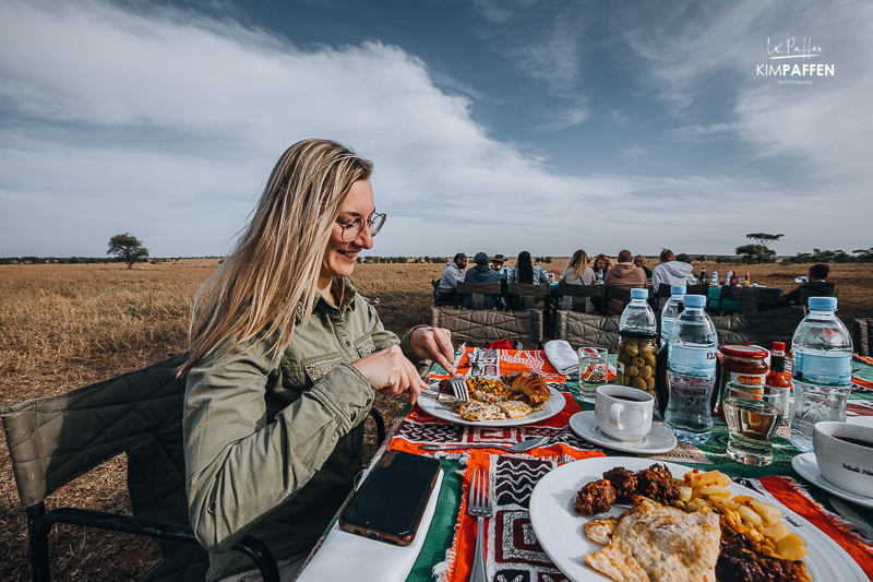 Bush Breakfast on the Serengeti plains