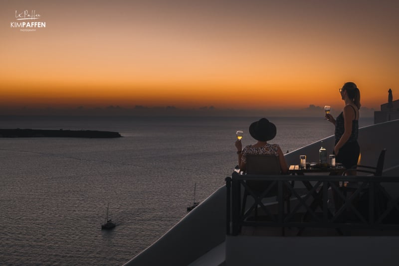 Best affordable accommmodation in Oia Santorini with sunset view