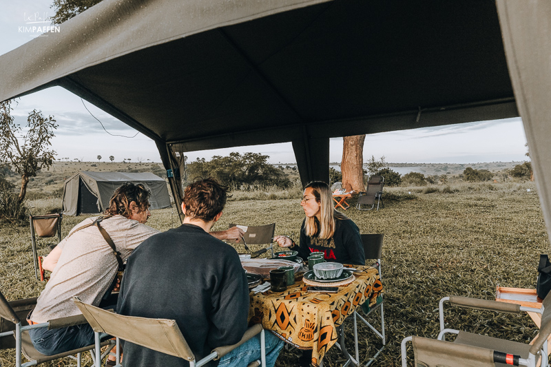 Breakfast mobile walking safari Murchison Falls Uganda