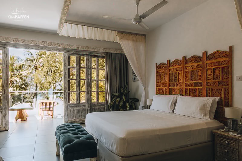The upper room at Fisherman Private Villa in Diani Beach has ocean view from the balcony