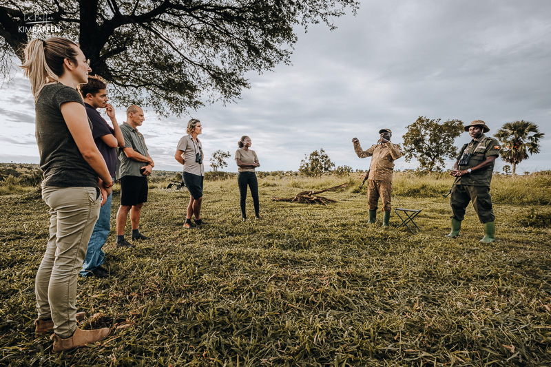 safety briefing UWA rangers for walking safari