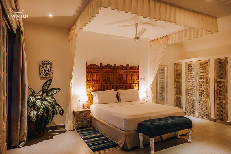 Swahili style bed Fisherman Villa
