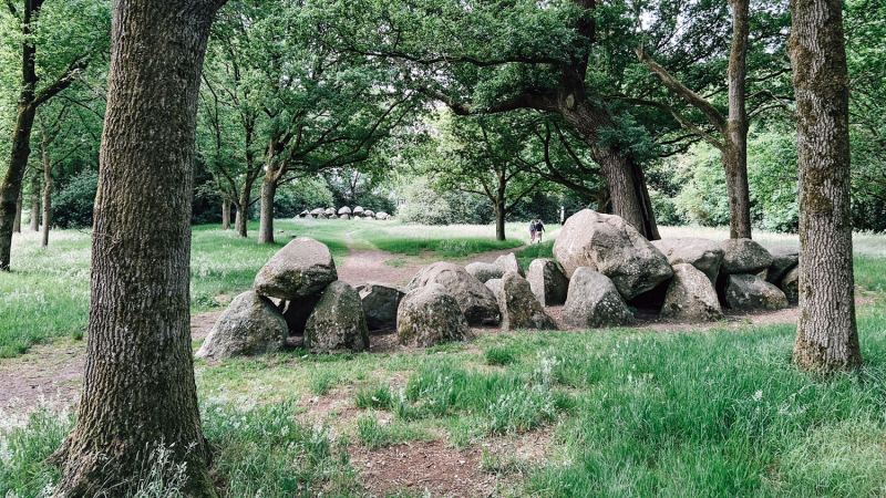 3-daagse-wandelroute-drentsche-aa-hunebed