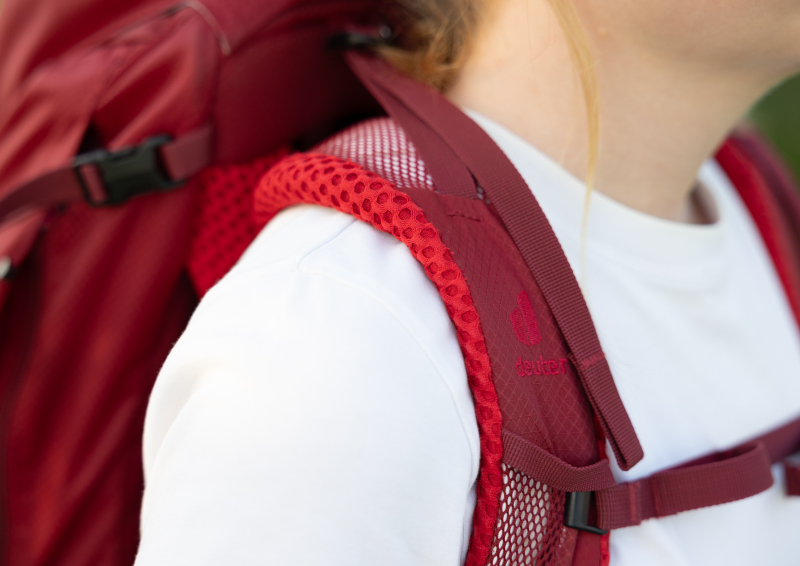 De Deuter Futura Pro wandelrugzak afstellen