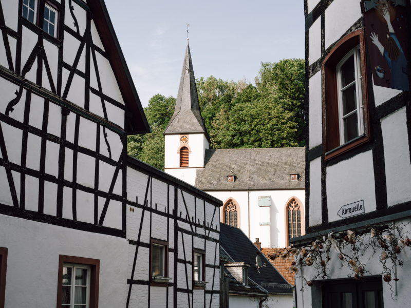 Vakwerkdorpen langs 3 dagen op de Eifelsteig Vakwerkdorpen langs 3 dagen op de Eifelsteig