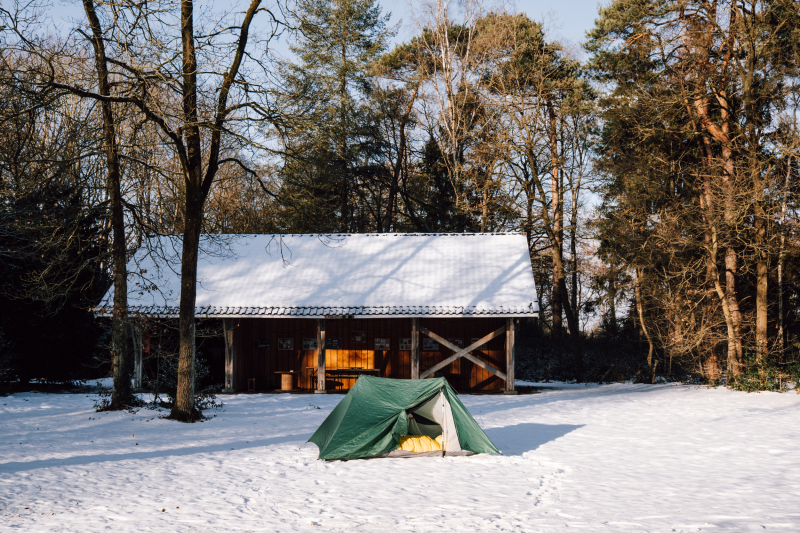 Kamperen-Hallse-Hull