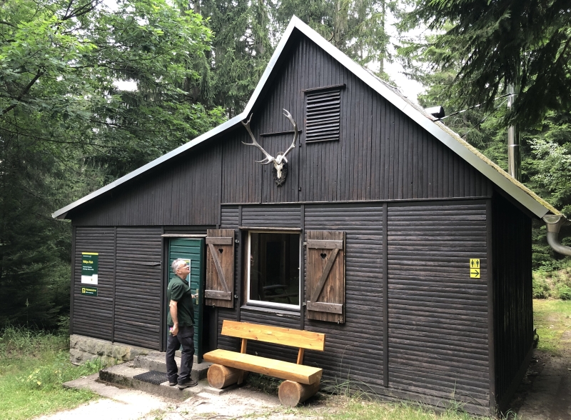 Trekkinghutten-forststeig