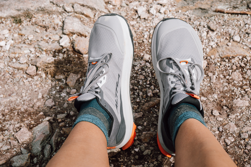voordelen-wandelen-trailrunschoenen-bergen