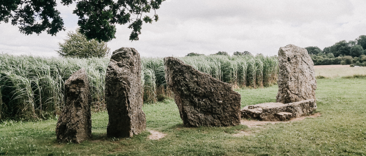 Wandelen langs dolmen en menhirs in de Ardennen