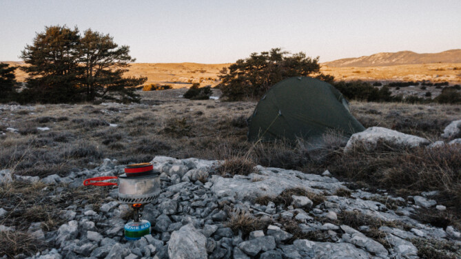 Mag je wildkamperen in Frankrijk?