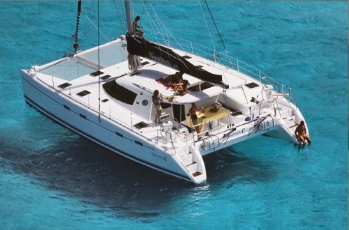 Allround Schepenverhuur Oxalex BV groepen maximaal 12 personen Catamaran