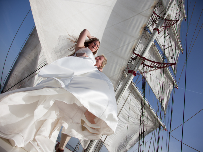 Stap letterlijk in het huwelijksbootje op het Markermeer of IJsselmeer
