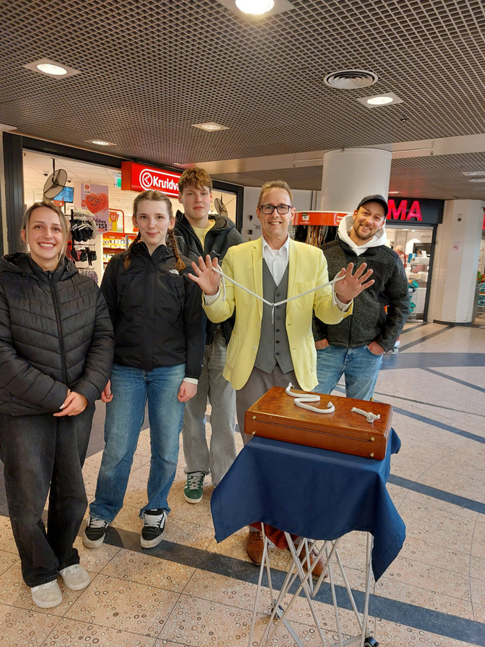 live optreden als rondlopende goochelaar live optreden als rondlopende g