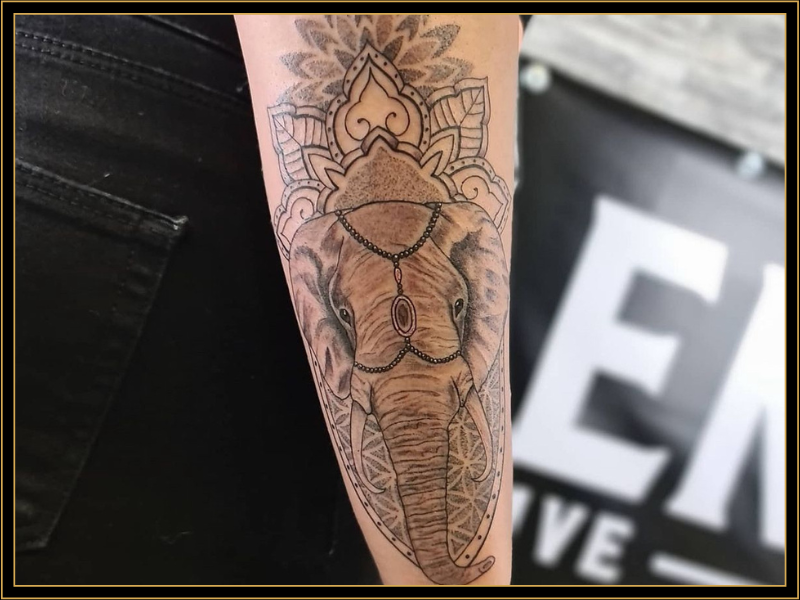 Atelier Pax Tattoo Elephant Mandala