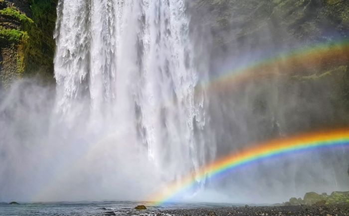 Rainbow waterfall Lyn Ong Pexels
