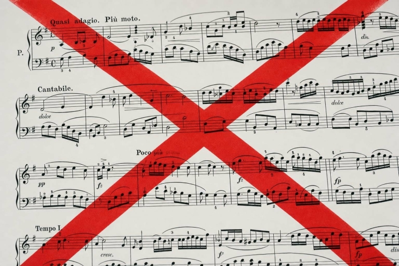 Ingewikkelde bladmuziek is vaak een frustratie bij piano leren spelen