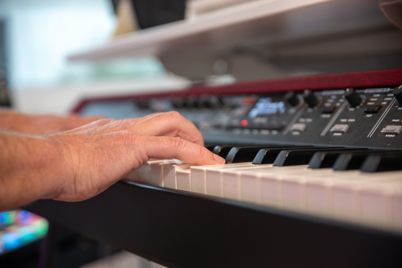 digitale piano spelen