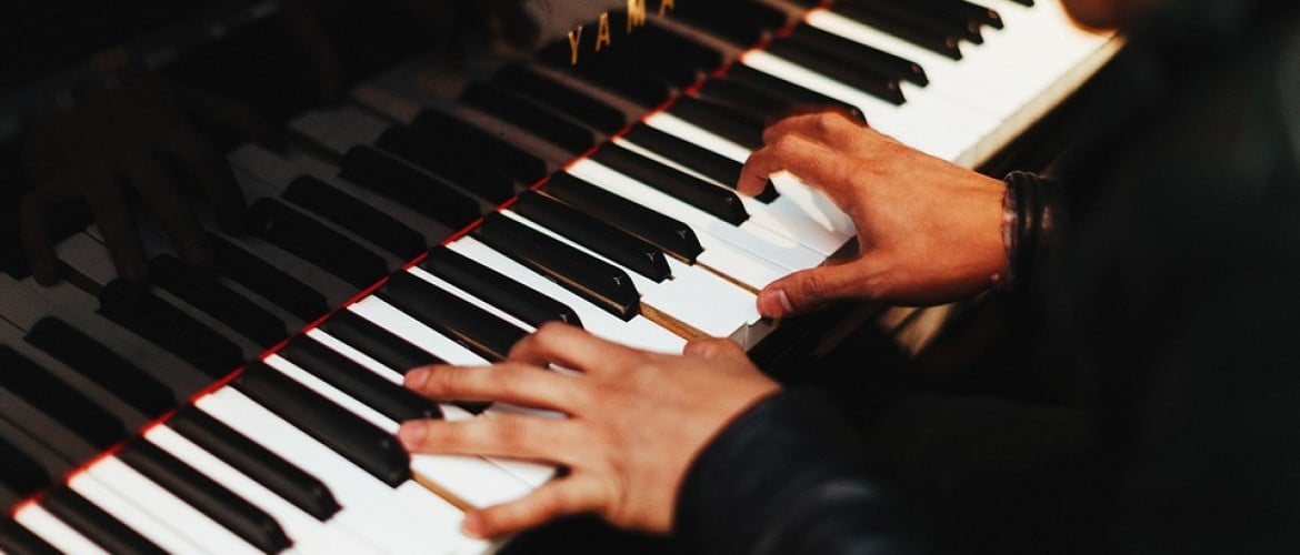 De 7 grootste voordelen van piano spelen
