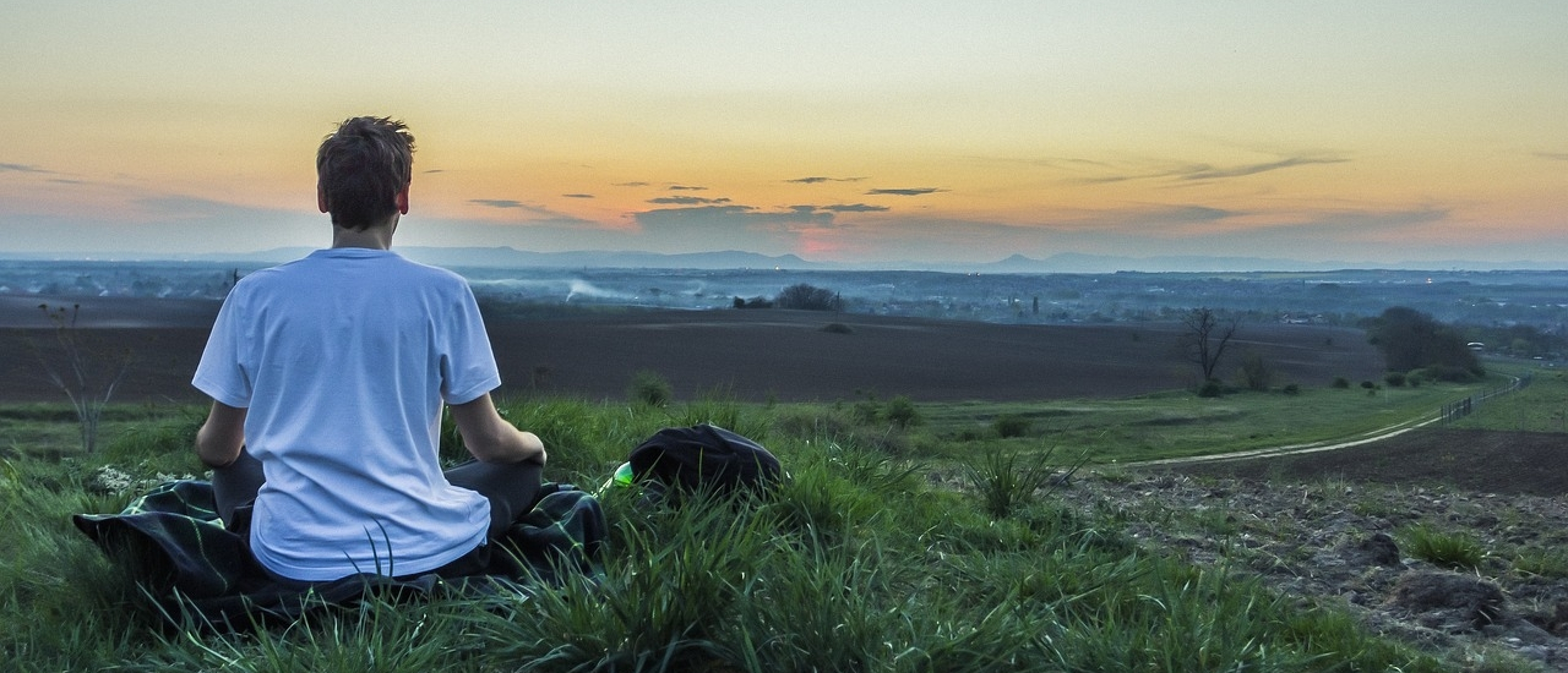 Hoe Yoga en Meditatie Piekeren Kunnen Verminderen