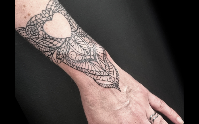 Pierce and Ink Studio Leiden Mandala