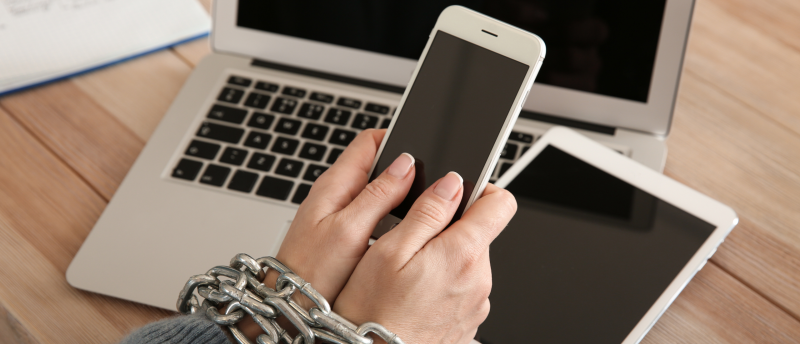 10 tips om van je telefoonverslaving af te komen