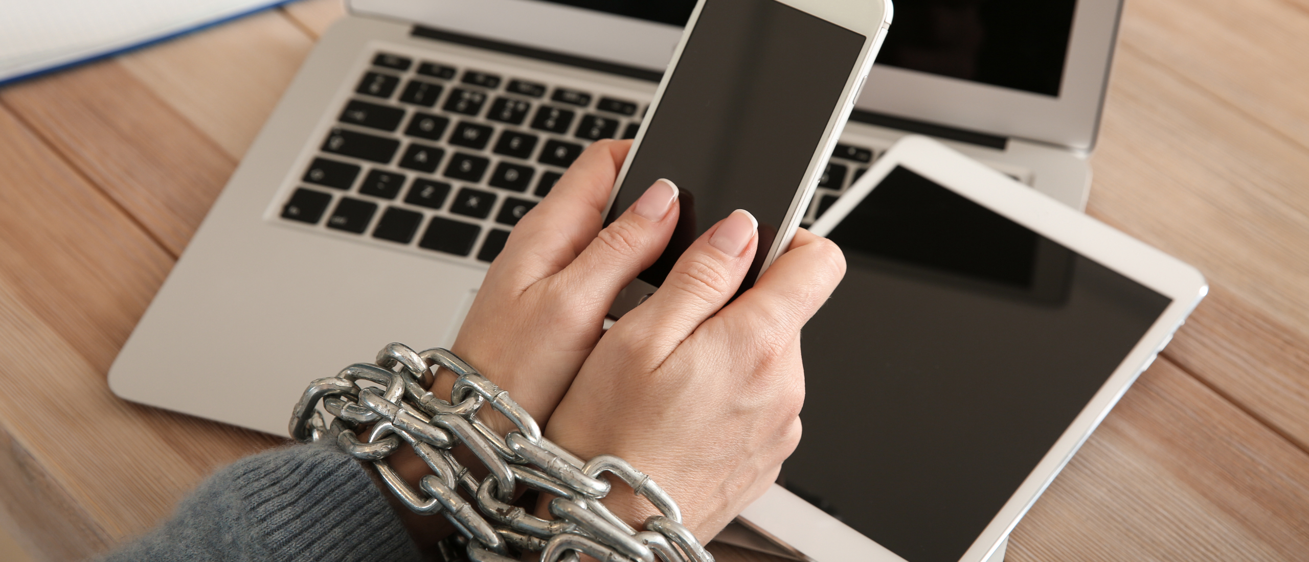 smartphone-dependency smartphone-dependency