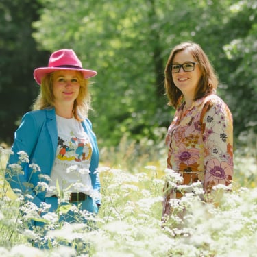 vrolijk, gefocust het leven te leven zoals jij dat wil leven met Lyneke en Angela