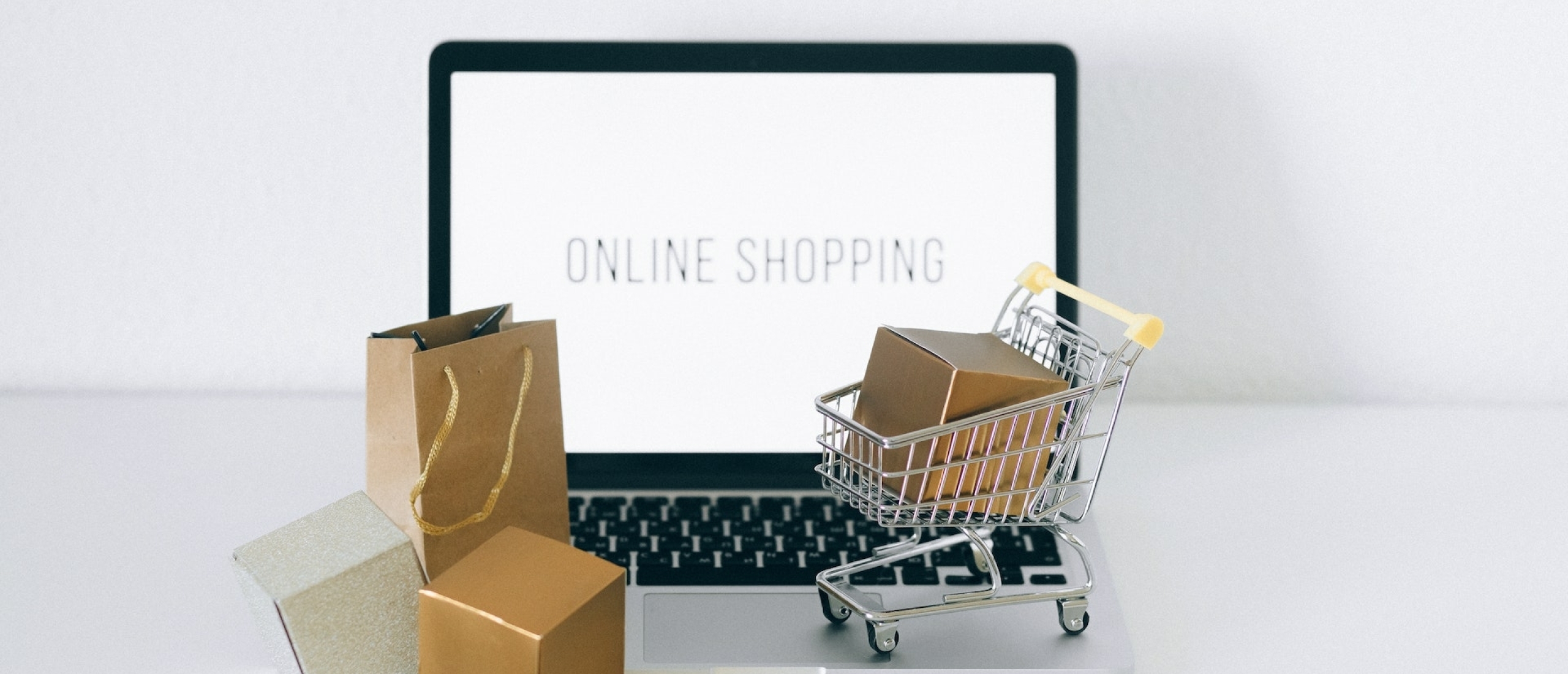 Wat zijn de voor- en nadelen van e-commerce?