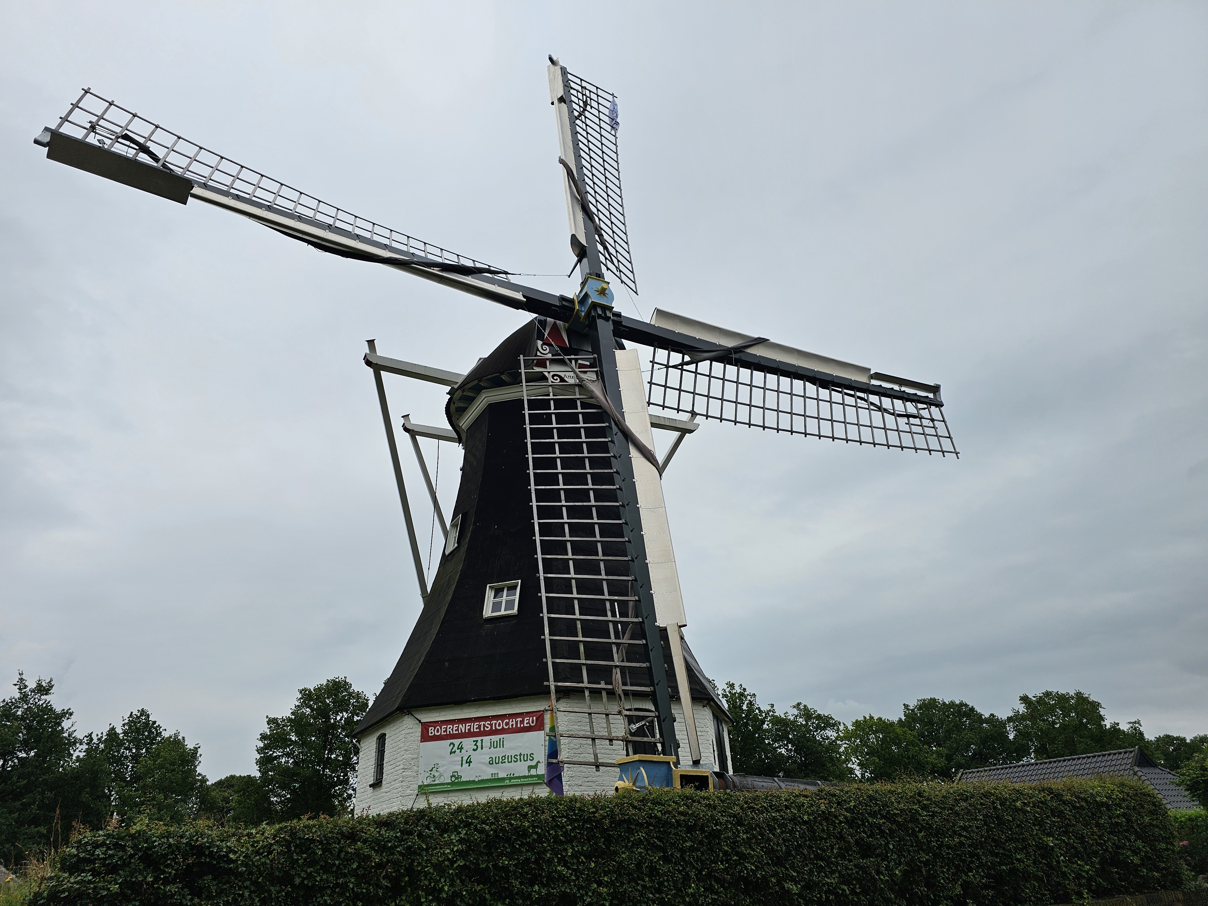 De molen van Rolde, een gemeente bij Assen in de provincie Drenthe