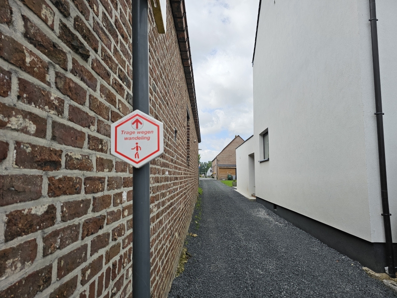 Bewegwijzerde wandeling in Houtem, Vilvoorde dicht bij Brussel Bewegwijzerde wandeling in Houtem, Vilvoorde dicht bij Brussel