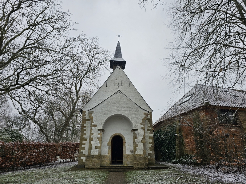 De Kluiskapel in het Kluizenbos in Affligem en Aalst