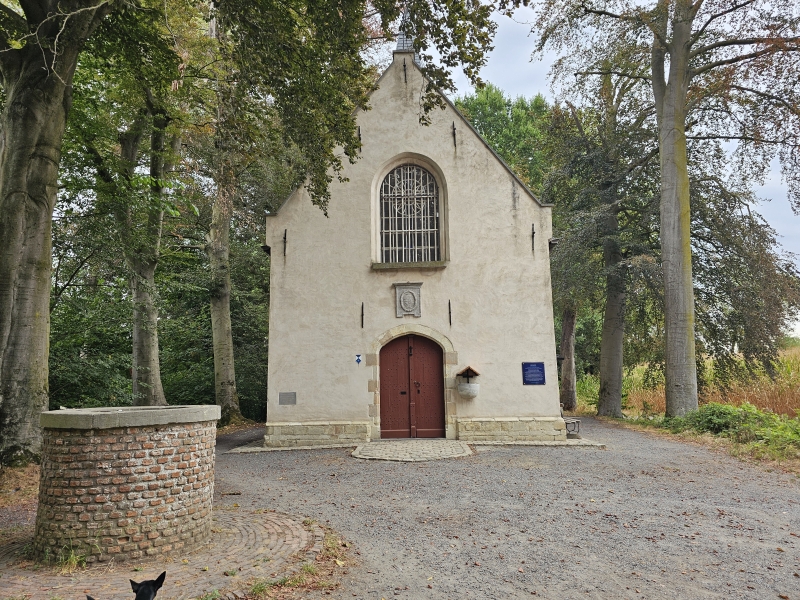 Eksaarde Kruiskapel