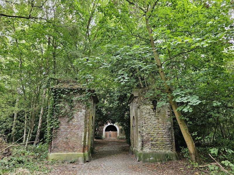 Fort 5 in Edegem wandelroute met hond