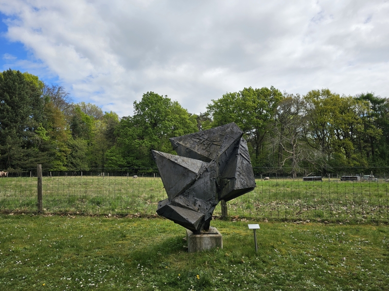 Wandeling langs het gevaert-minne museum in Deurle