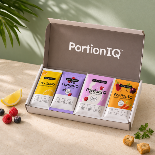 Open PortionIQ proefpakket met shake, groentesoep, berry bites en elektrolyten