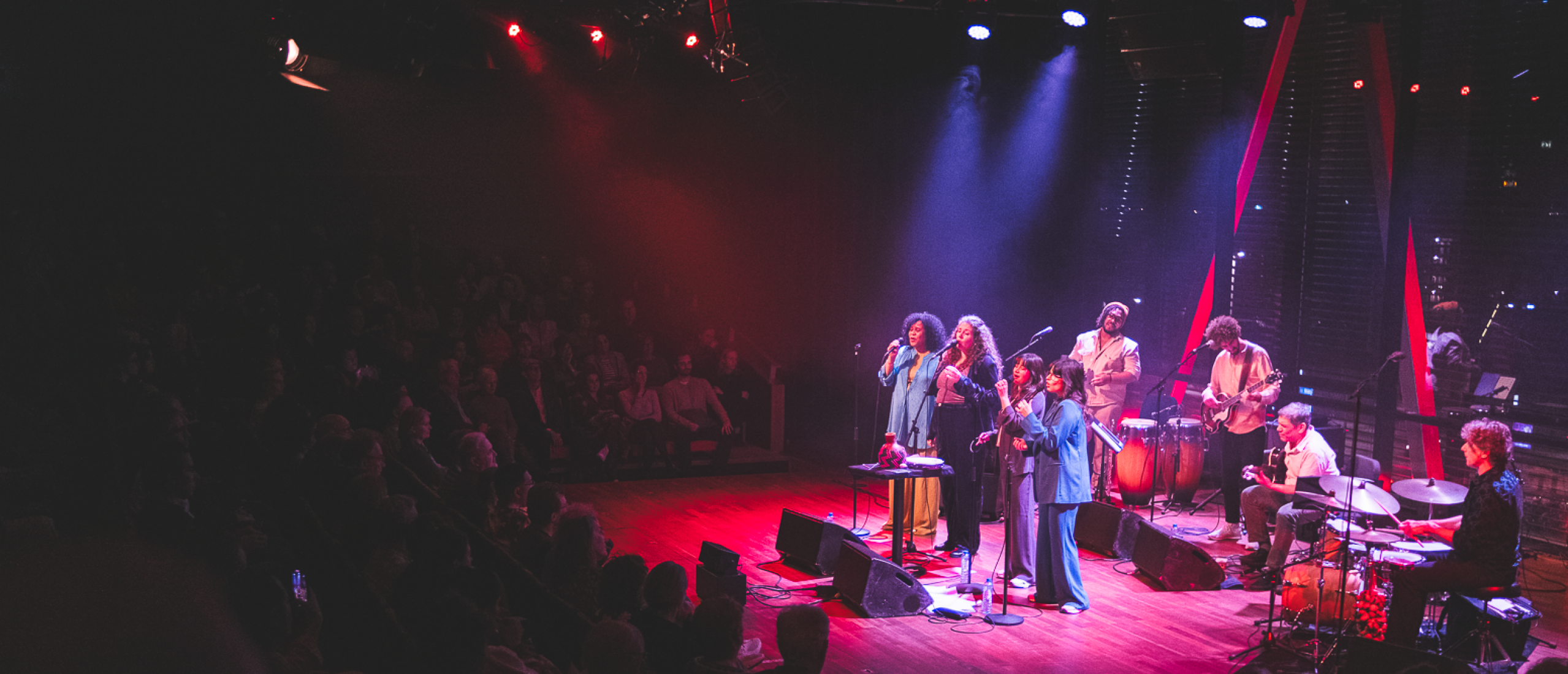 Cantorias doet album-release in uitverkocht Bimhuis