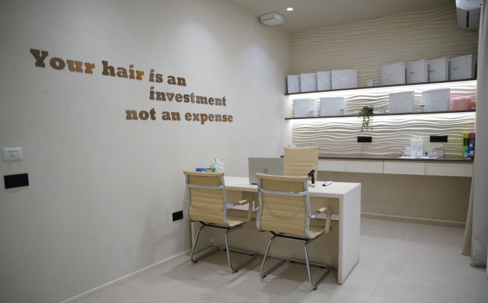 In the Consulting Room of our hair transplant clinic our doctors check your hairline and make sure your treatment plan is explained properly