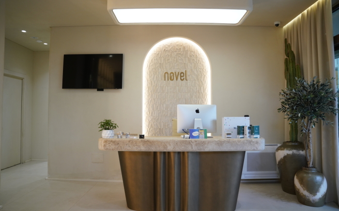 You are always warmly welcomed by our staff at the reception by our patient managers and staff