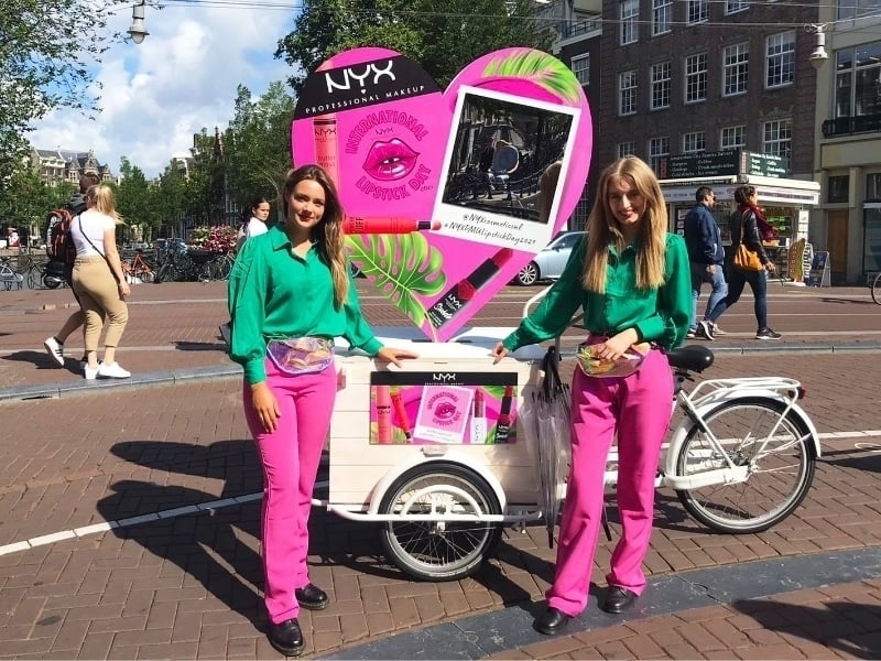 een custom topboard op bakfiets