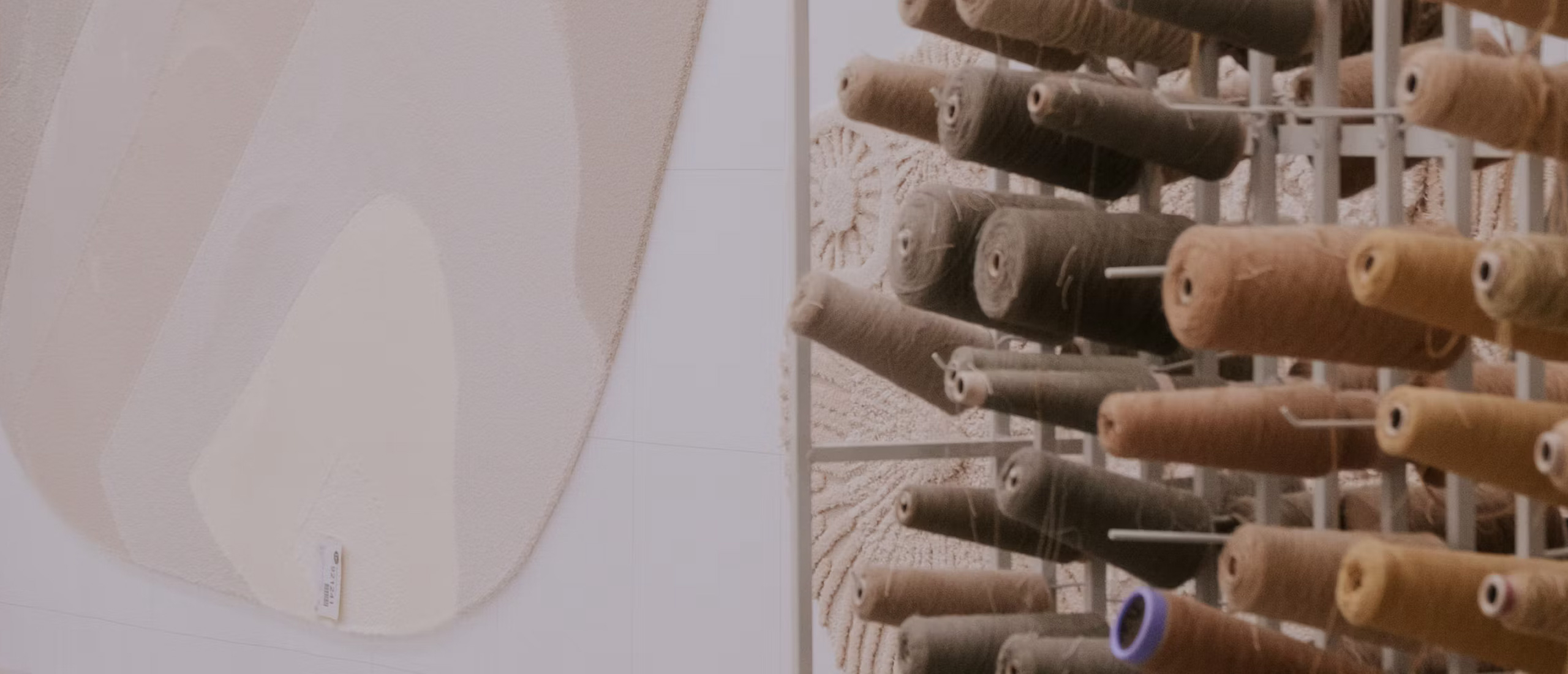 Voeg warmte en karakter toe aan uw interieur met een design wandkleed