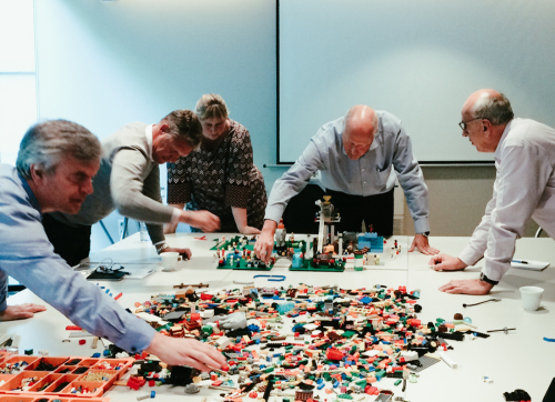 Teamcoaching met bouwstenen rond Lego Serious Play