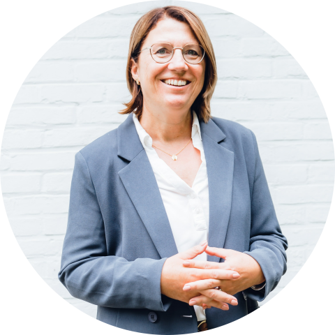 Ruth is PCC (Professional Certified Coach) Coach, Stress en burn-out coach, Loopbaanbegeleider, Trainer.