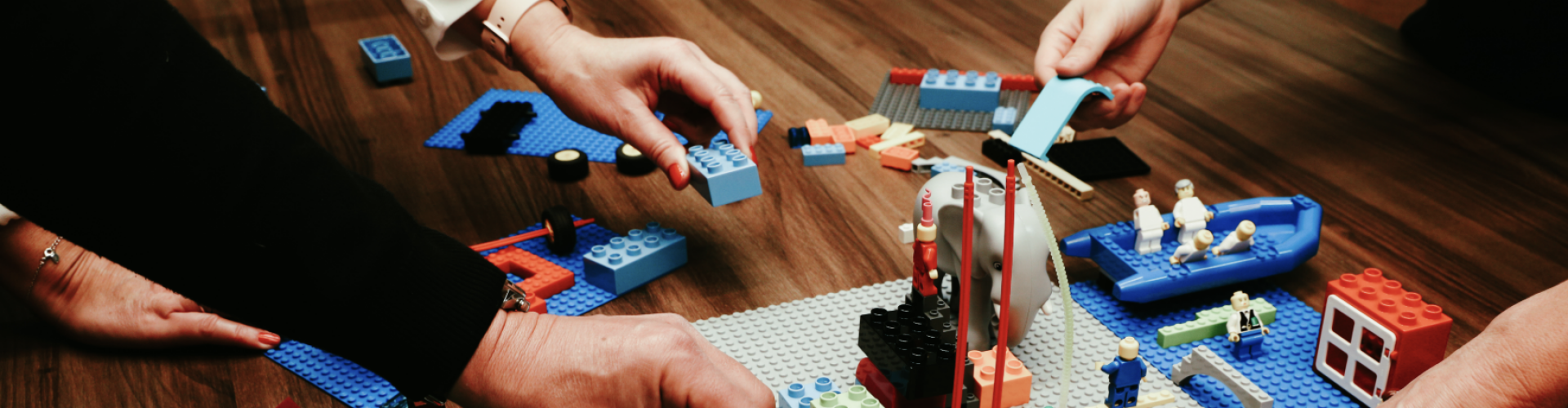 De LEGO® Serious Play® methode biedt een unieke benadering voor het oplossen van complexe vraagstukken