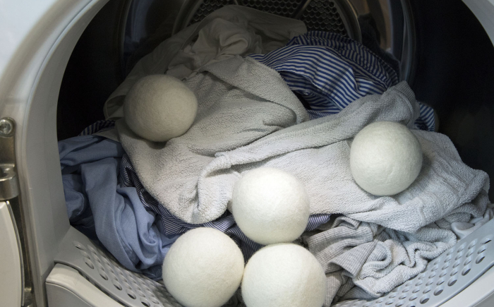 Wool dryer balls