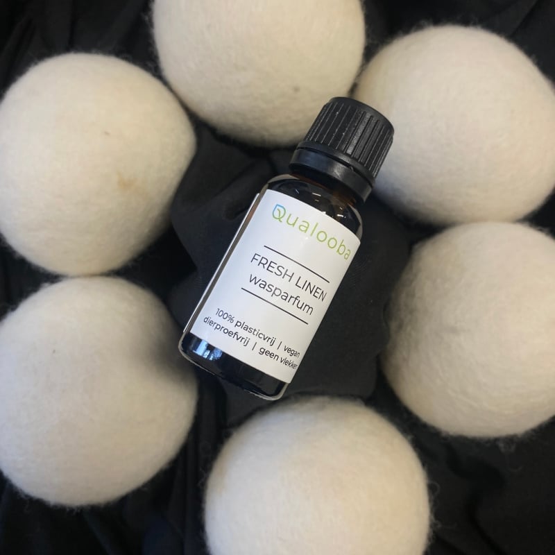 Drogerballen met natuurlijke wasparfum 6 ballen en 1 flesje parfum