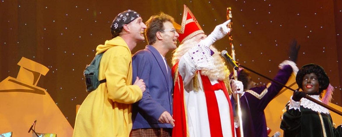 RedBlue en de Sinterklaasshow van Ernst Bobbie en de rest